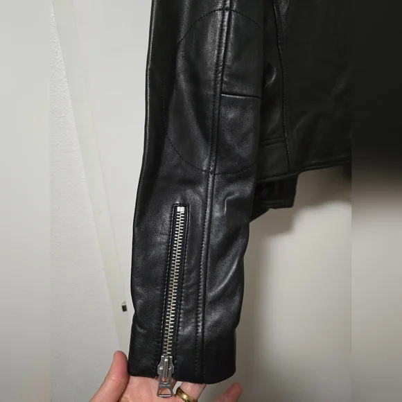 Wilfred Black Leather Jacket - Picture 4 of 11